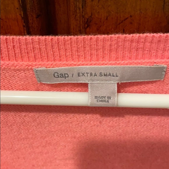 GAP Women Size XS Coral Sequins on end of Long Sleeve Wool Thin Knit Pullover - Picture 3 of 3